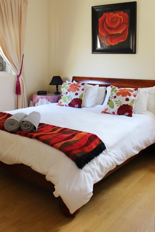 Smithland Guest Apartments Cape Town Bellville Eksteriør billede