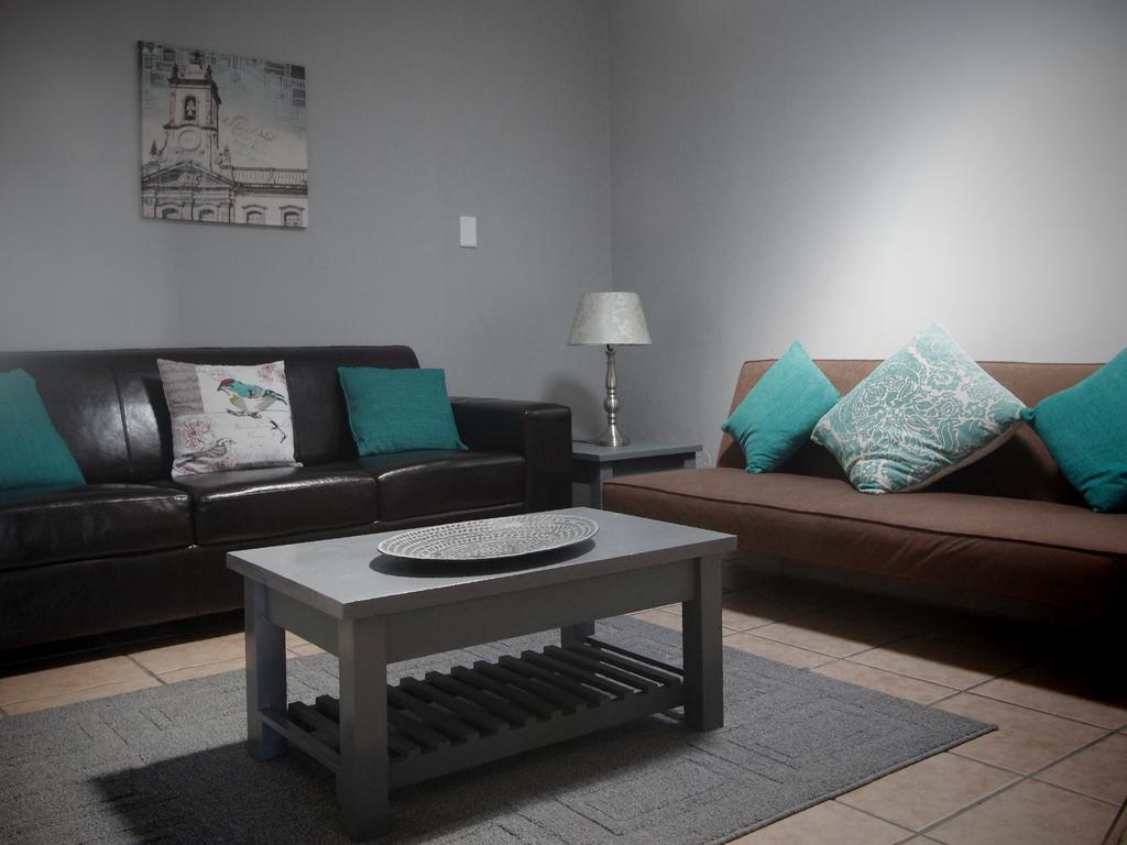 Smithland Guest Apartments Cape Town Bellville Eksteriør billede