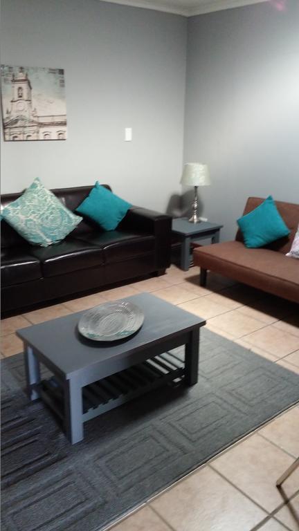Smithland Guest Apartments Cape Town Bellville Eksteriør billede