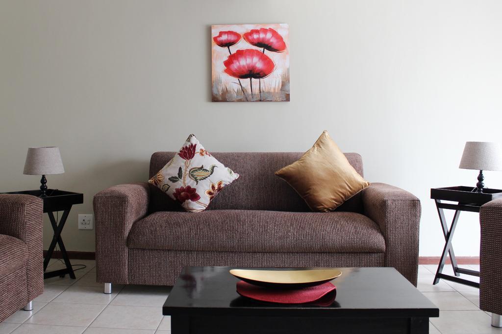 Smithland Guest Apartments Cape Town Bellville Eksteriør billede