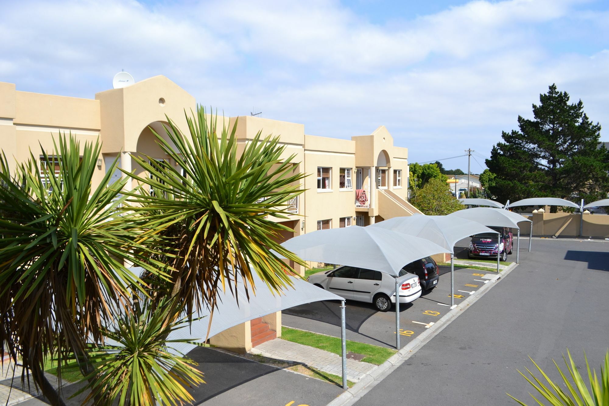 Smithland Guest Apartments Cape Town Bellville Eksteriør billede